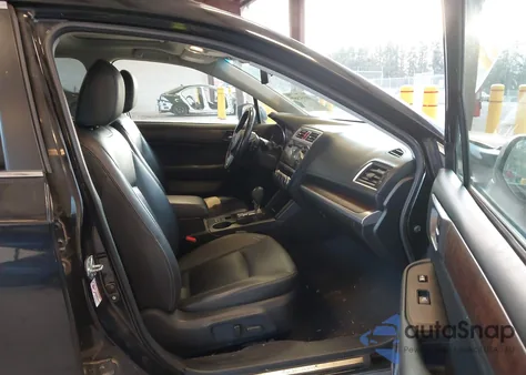 2017 Subaru Outback 2.5I Limited из США, поврежденный, VIN 4S4BSANC4H3233221